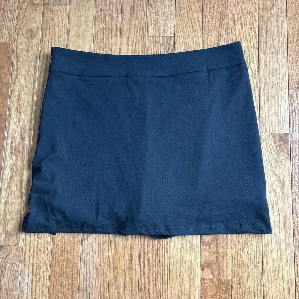 Women's black navy Skirts